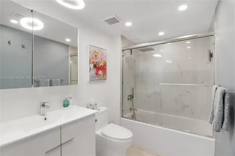 1155 S Brickell Bay Drive Miami FL 33131