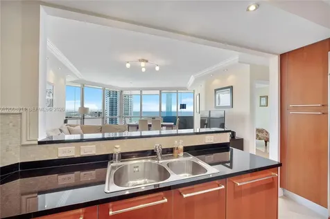 3101 S Ocean Drive Hollywood FL 33019