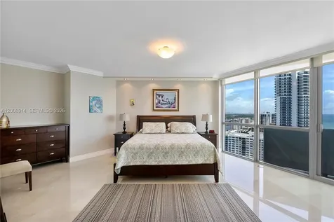 3101 S Ocean Drive Hollywood FL 33019