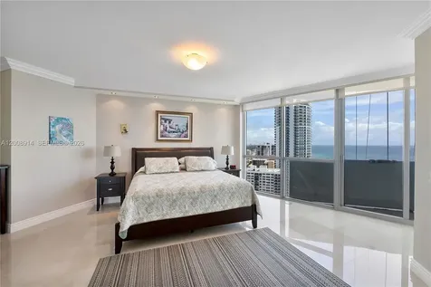 3101 S Ocean Drive Hollywood FL 33019