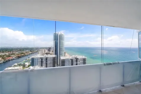 3101 S Ocean Drive Hollywood FL 33019