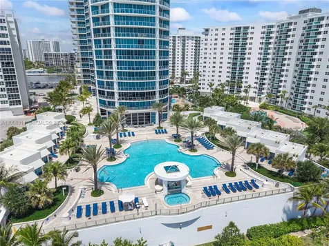 3101 S Ocean Drive Hollywood FL 33019