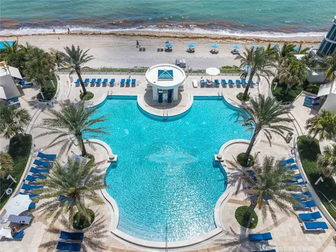 3101 S Ocean Drive Hollywood FL 33019