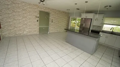 3160 NW 101st Avenue Sunrise FL 33351