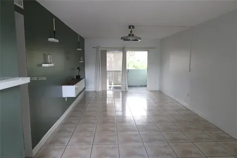 1725 W 60th Street Hialeah FL 33012