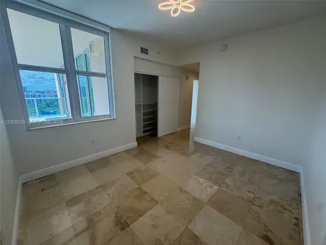 3330 NE 190 Street Aventura FL 33180