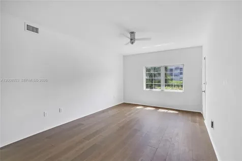 1600 Michigan Avenue Miami Beach FL 33139
