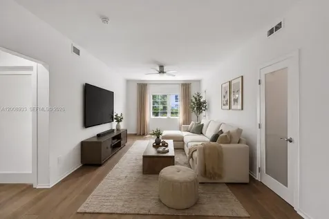 1600 Michigan Avenue Miami Beach FL 33139