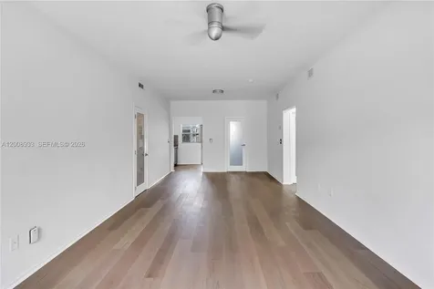 1600 Michigan Avenue Miami Beach FL 33139