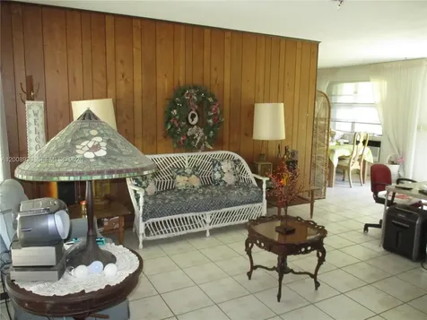 19311 Gulfstream Road Cutler Bay FL 33157