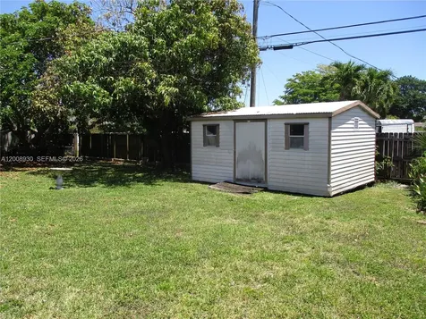 19311 Gulfstream Road Cutler Bay FL 33157