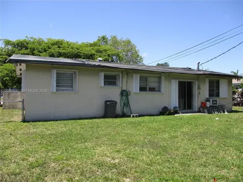19311 Gulfstream Road Cutler Bay FL 33157