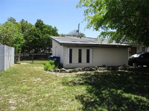 19311 Gulfstream Road Cutler Bay FL 33157