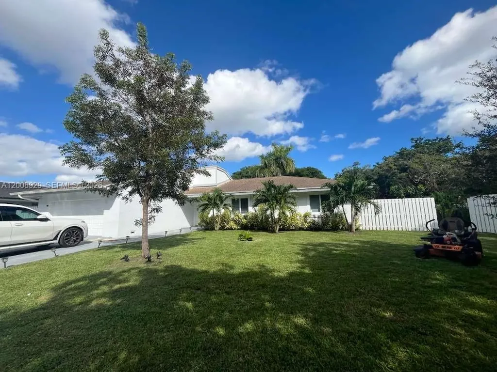11121 SW 110th Road Miami FL 33176
