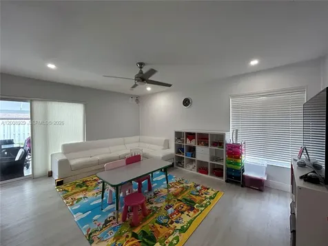 11121 SW 110th Road Miami FL 33176
