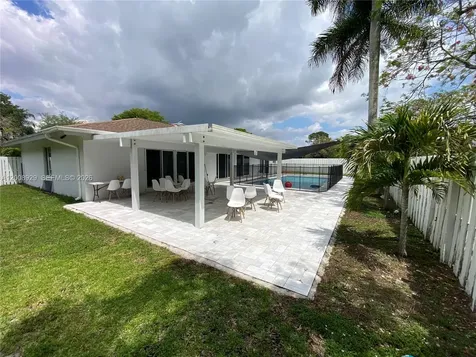 11121 SW 110th Road Miami FL 33176