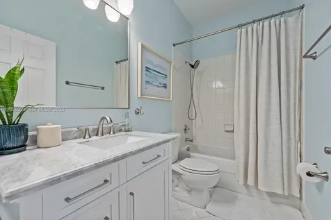 22110 SW 93rd Place Cutler Bay FL 33190