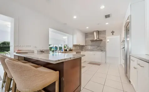 6875 SW 96th Street Pinecrest FL 33156