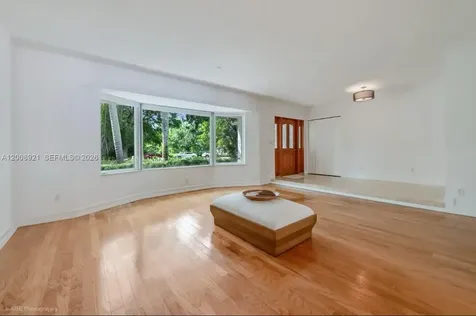6875 SW 96th Street Pinecrest FL 33156