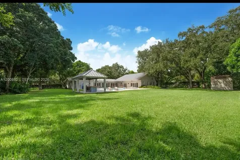 6875 SW 96th Street Pinecrest FL 33156