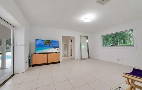 6875 SW 96th Street Pinecrest FL 33156