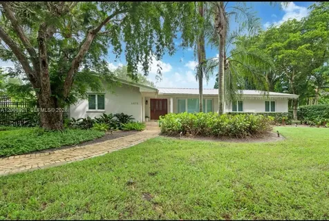 6875 SW 96th Street Pinecrest FL 33156