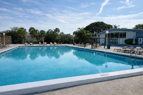 470 Executive Center Drive West Palm Beach FL 33401