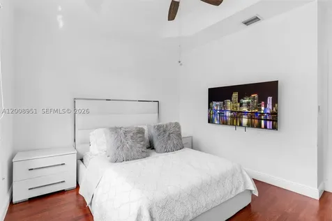 2406 NE 41st Place Homestead FL 33033