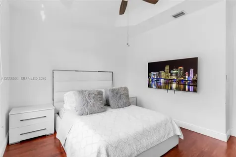 2406 NE 41st Place Homestead FL 33033