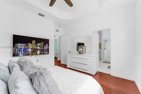 2406 NE 41st Place Homestead FL 33033