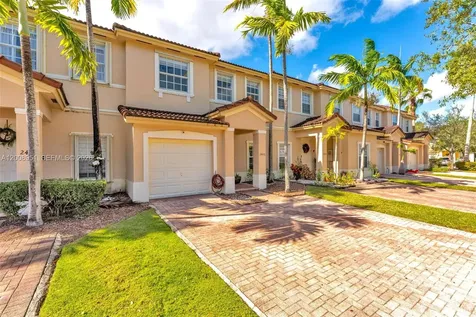 2406 NE 41st Place Homestead FL 33033