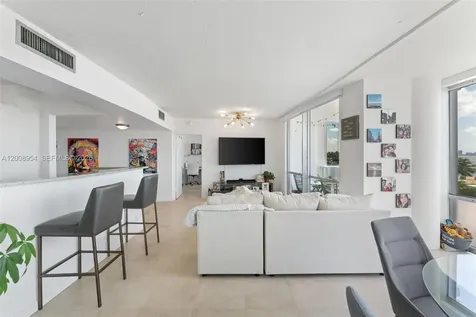 900 Bay Drive Miami Beach FL 33141