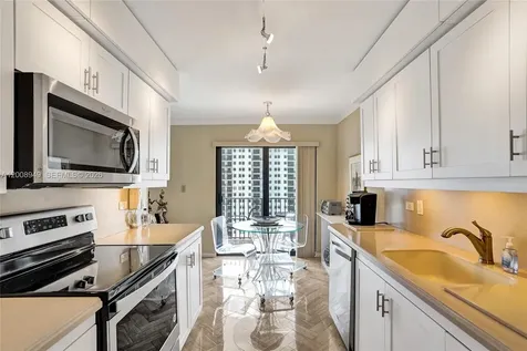 1201 S Ocean Drive Hollywood FL 33019