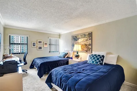 1201 S Ocean Drive Hollywood FL 33019