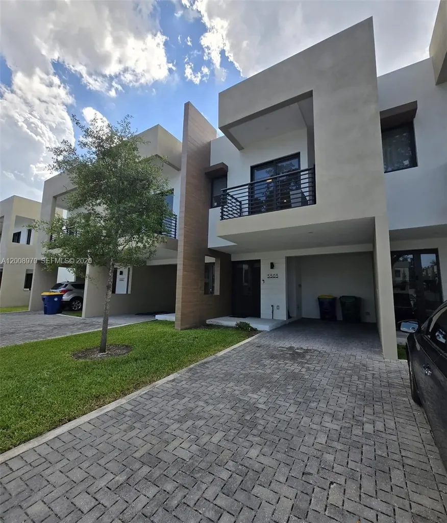 5503 W Oak Way Dania Beach FL 33314