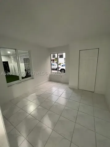 9704 NW 6th Terrace Miami FL 33172