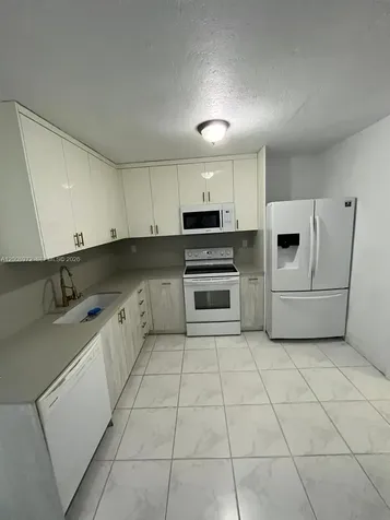 9704 NW 6th Terrace Miami FL 33172