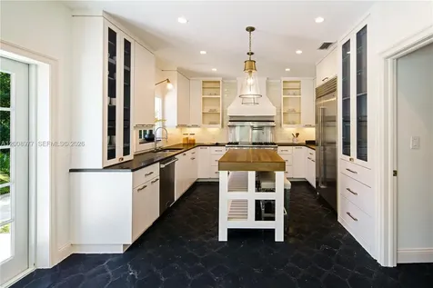 1228 Alhambra Circle Coral Gables FL 33134