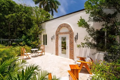 1228 Alhambra Circle Coral Gables FL 33134