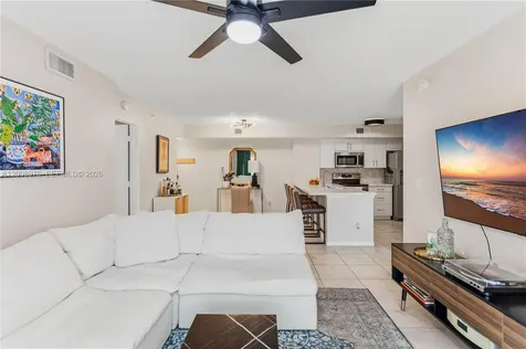 2640 S University Drive Davie FL 33328