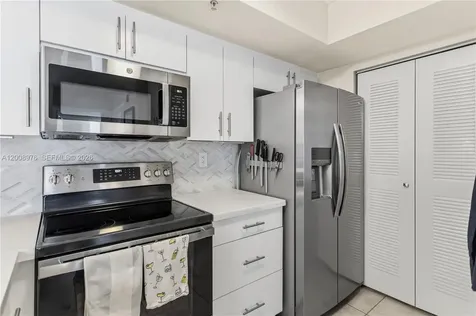 2640 S University Drive Davie FL 33328