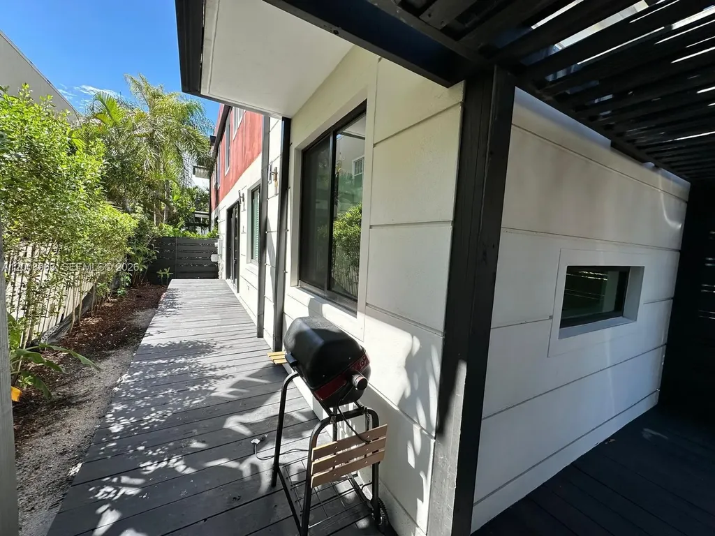 722 NE 15th Avenue Fort Lauderdale FL 33304