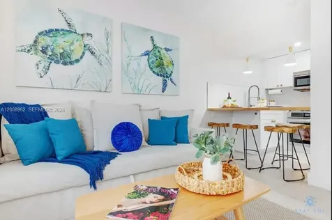 7326 Collins Avenue Miami Beach FL 33141