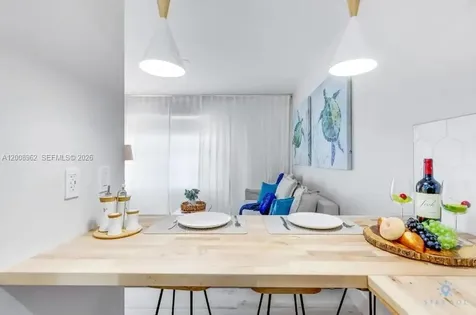 7326 Collins Avenue Miami Beach FL 33141