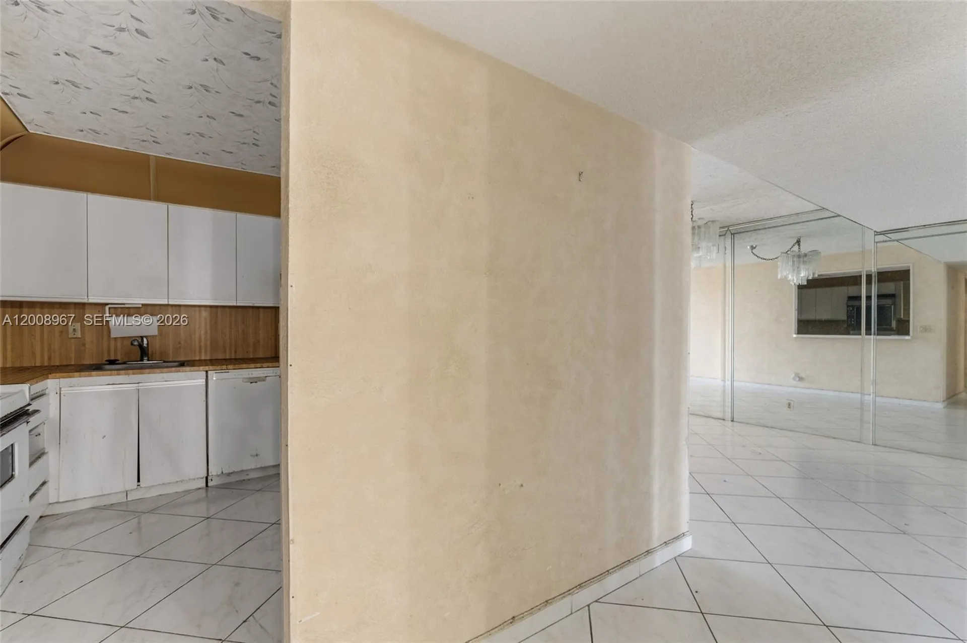 2401 S Ocean Drive Hollywood FL 33019