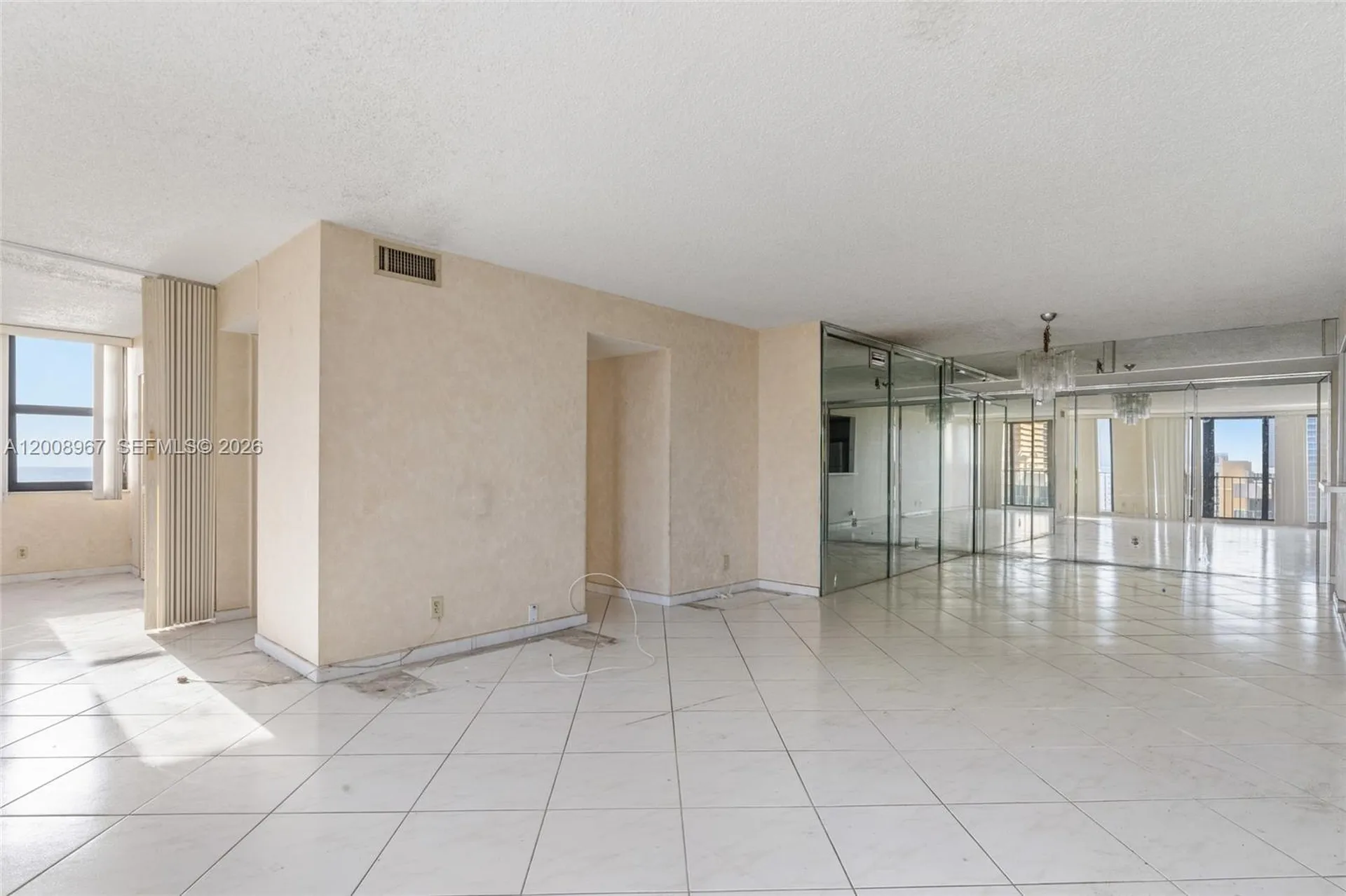 2401 S Ocean Drive Hollywood FL 33019