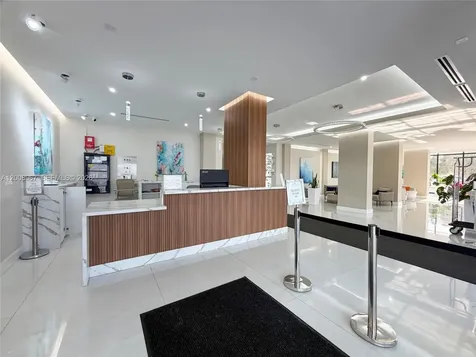 2401 S Ocean Drive Hollywood FL 33019