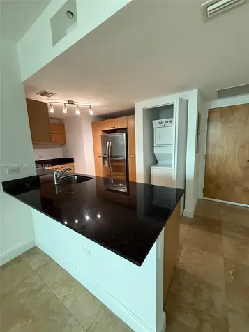 350 S Miami Avenue Miami FL 33130