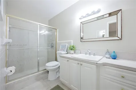 609 S Crescent Drive Hollywood FL 33021