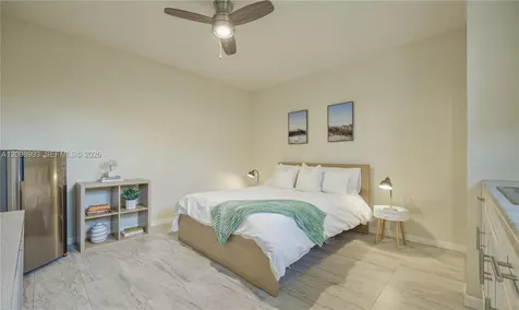 609 S Crescent Drive Hollywood FL 33021